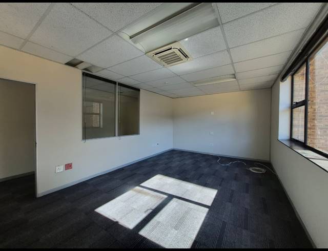 208M² OFFICE TO LET IN ROSEBANK